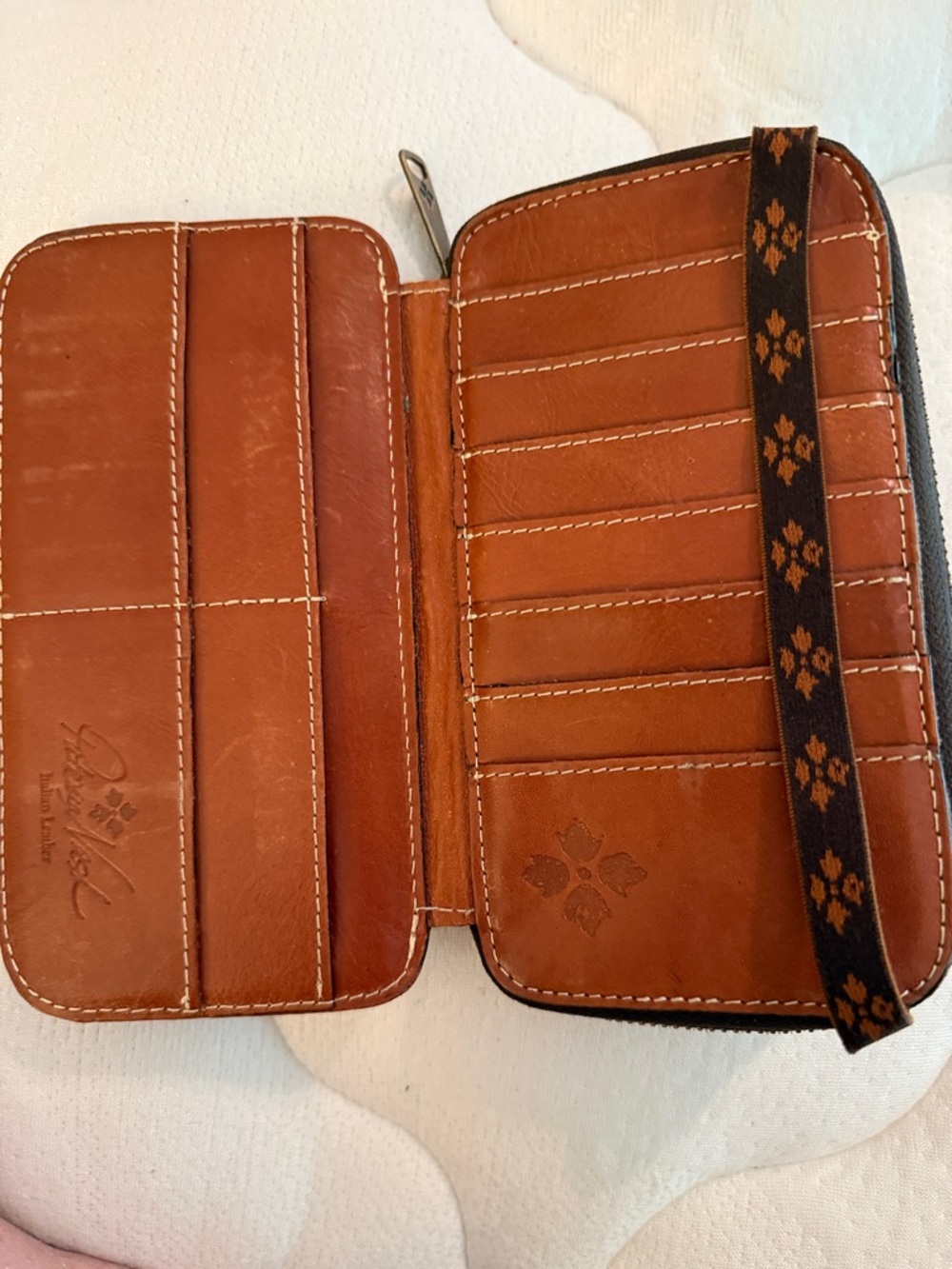 Patricia Nash Brown Tooled Leather Zip Wallet - Picture 3 of 4